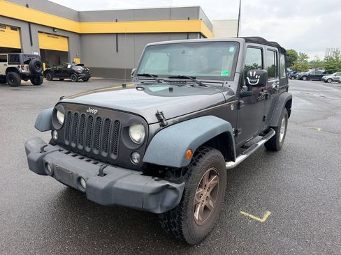 Used 2014 Jeep Wrangler Unlimited Sport w/ Quick Order Package 24S AWD/4WD image 3