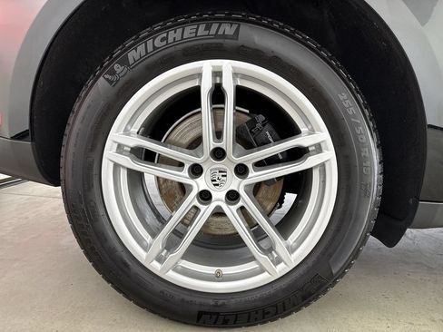 Certified 2024 Porsche Macan Turbo AWD/4WD image 16