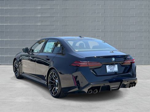 Used 2026 BMW M5 w/ Executive Package AWD/4WD image 5