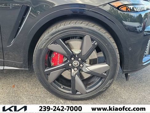 Used 2024 Jaguar F-PACE SVR AWD/4WD image 7