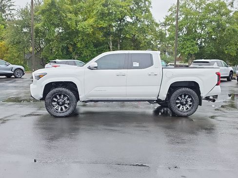 New 2026 Toyota Tacoma SR5 AWD/4WD image 6