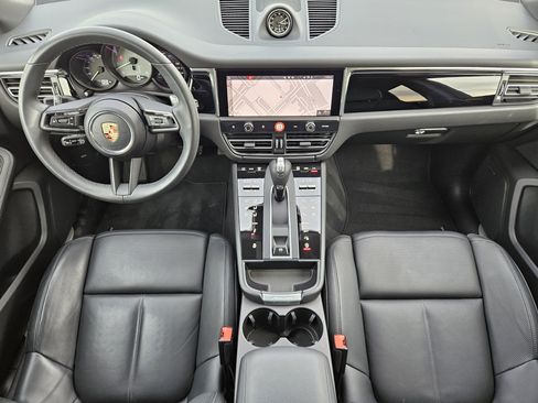 Certified 2025 Porsche Macan S image 24