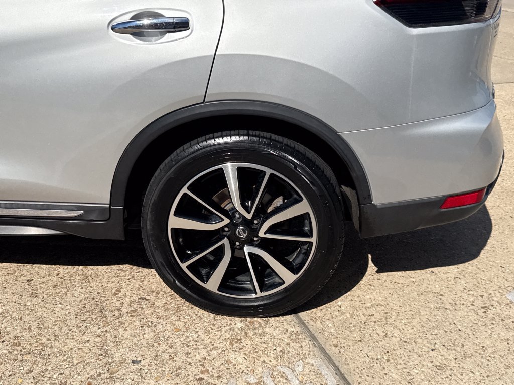 Used 2019 Nissan Rogue SL FWD image 26
