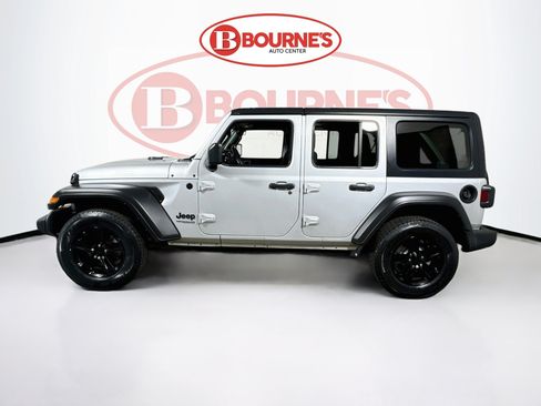 Used 2022 Jeep Wrangler Unlimited Sport AWD/4WD image 5