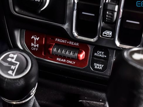 Used 2026 Jeep Wrangler Unlimited Rubicon AWD/4WD image 31