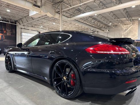 Used 2015 Porsche Panamera w/ Premium Package Plus image 40
