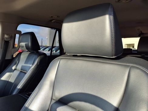 Used 2024 Ford Expedition XLT RWD image 18