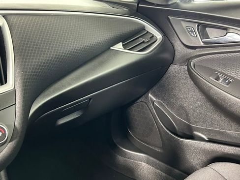 Used 2024 Chevrolet Malibu LS image 27