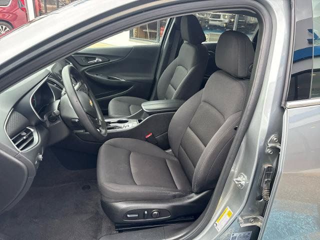 Used 2025 Chevrolet Malibu LT FWD image 15