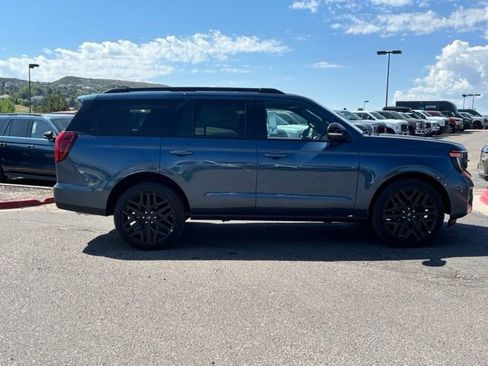 New 2027 Ford Expedition Platinum w/ Stealth Performance Package AWD/4WD image 6