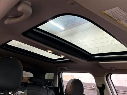 Used 2024 MINI Cooper Clubman S image 24