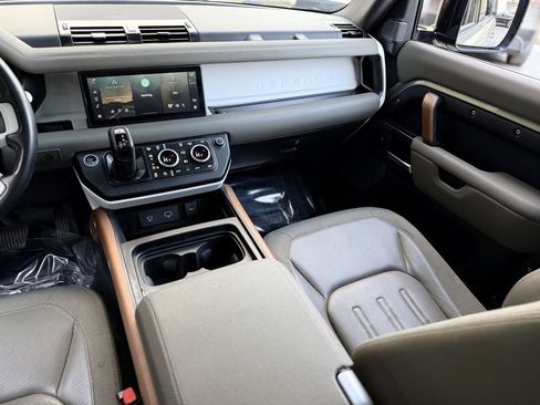 Used 2020 Land Rover Defender 110 S image 42