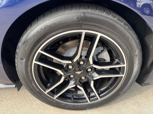Used 2020 Ford Mustang Premium RWD image 23