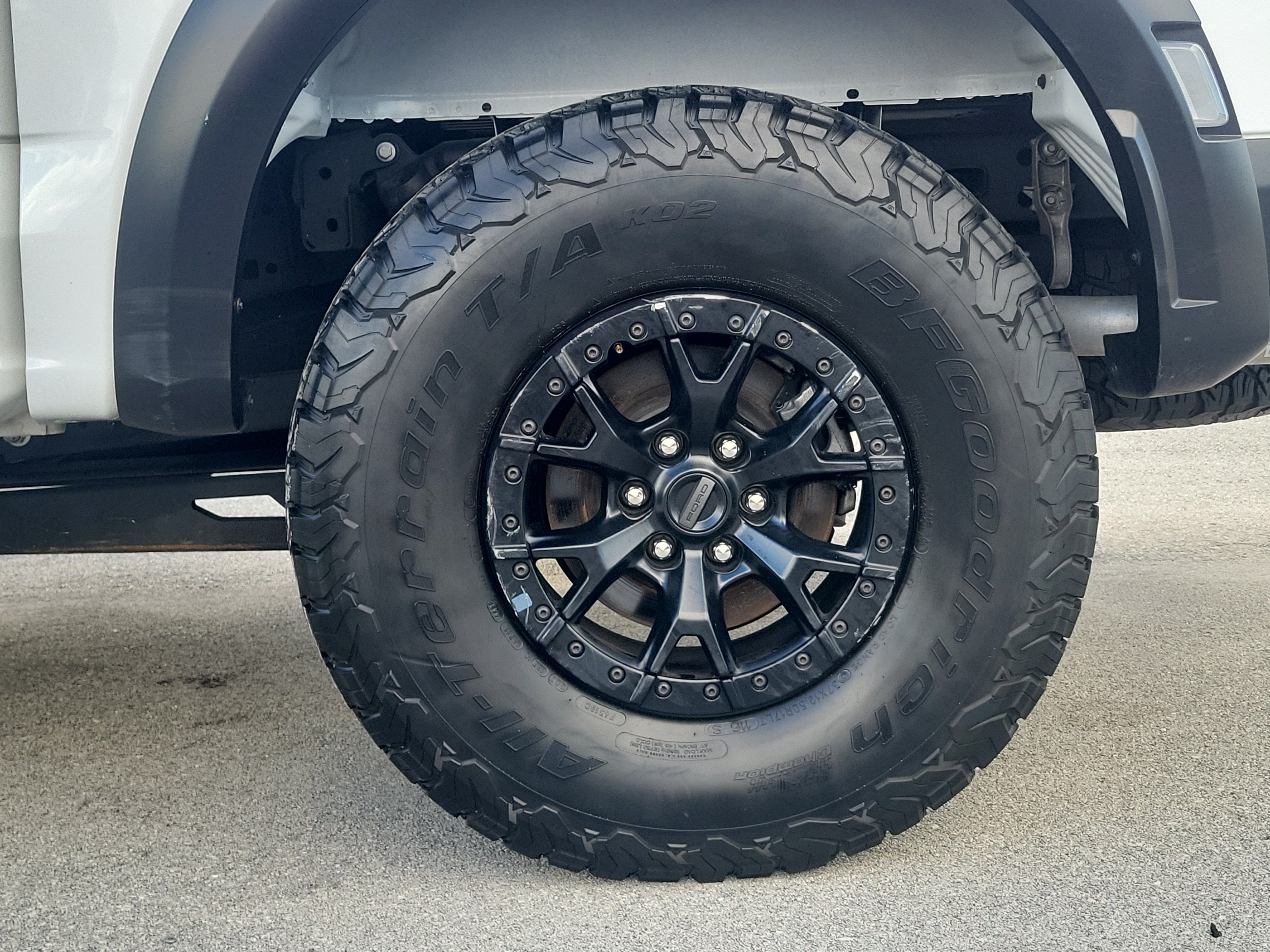 Used 2023 Ford F150 Raptor w/ Equipment Group 802A Raptor R AWD/4WD image 9