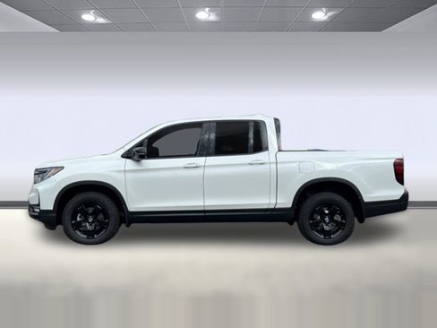 New 2026 Honda Ridgeline Black Edition image 2
