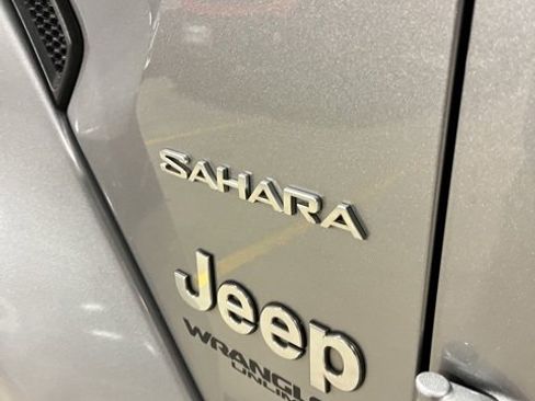 Used 2020 Jeep Wrangler Unlimited Sahara image 27