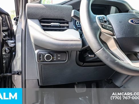 Used 2025 Ford Explorer Active RWD image 27