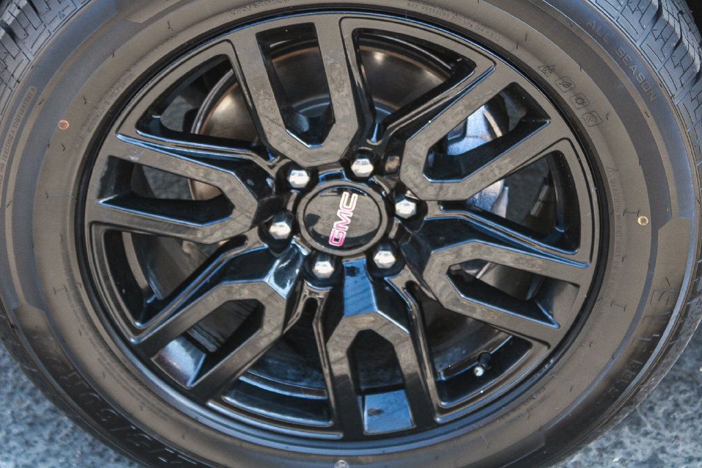 Used 2023 GMC Sierra 1500 Elevation AWD/4WD image 10