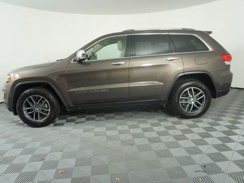 Used 2018 Jeep Grand Cherokee Limited w/ Trailer Tow Group IV RWD image 4