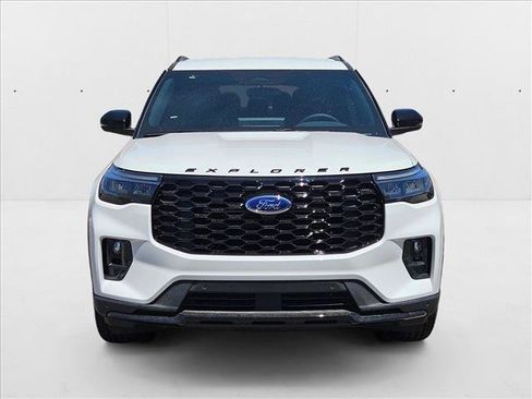 New 2025 Ford Explorer ST-Line image 5