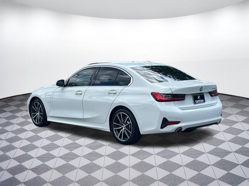 Used 2021 BMW 330e w/ Premium Package RWD image 3