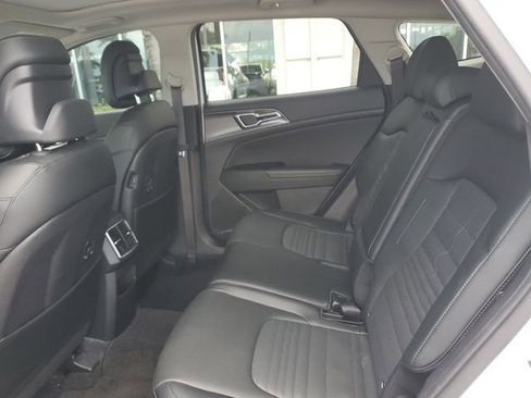 Certified 2023 Kia Sportage SX FWD image 8
