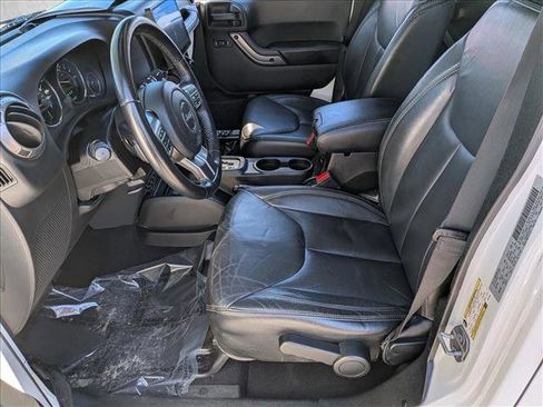 Used 2018 Jeep Wrangler Altitude image 17