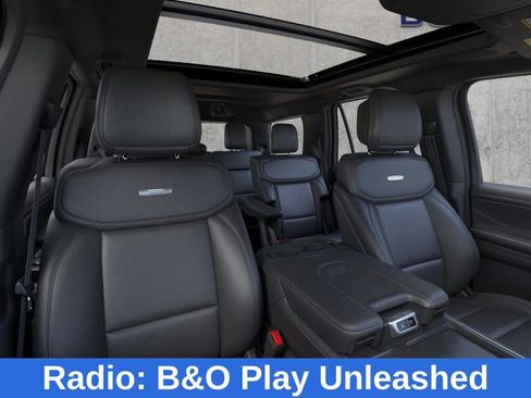 New 2026 Ford Expedition Platinum image 13