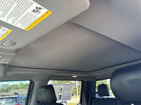 Used 2018 Ford F150 Lariat w/ Equipment Group 502A Luxury AWD/4WD image 23