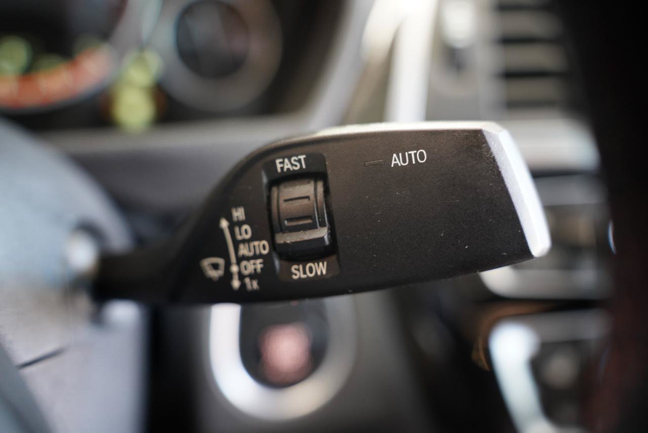 Used 2018 BMW 330i Gran Turismo xDrive AWD/4WD image 14