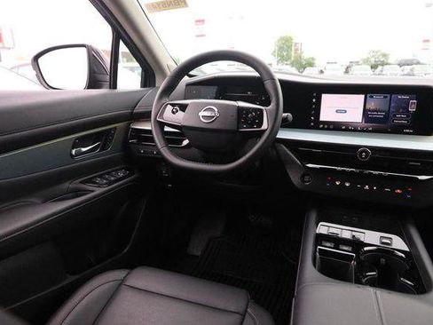Used 2025 Nissan Murano SL w/ Cargo Package AWD/4WD image 25