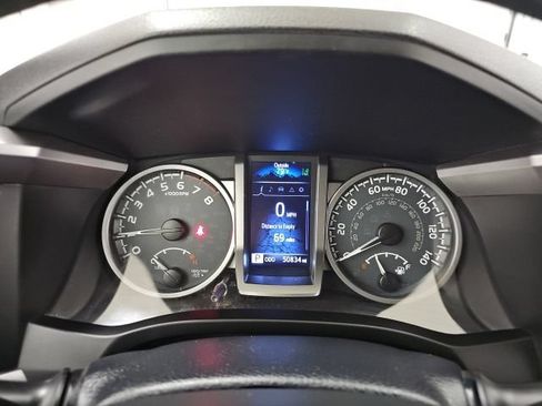 Used 2019 Toyota Tacoma SR5 AWD/4WD image 20