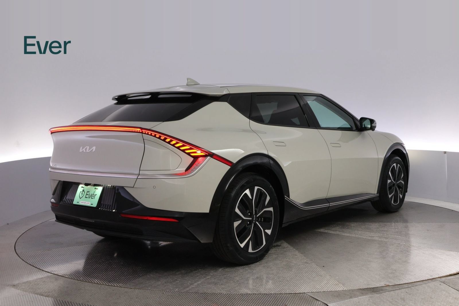 Used 2023 Kia EV6 Wind w/ Wind Technology Package AWD/4WD image 3