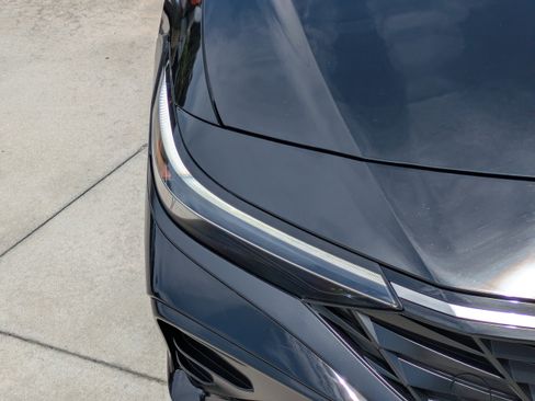 Certified 2025 Hyundai Elantra SEL FWD image 7