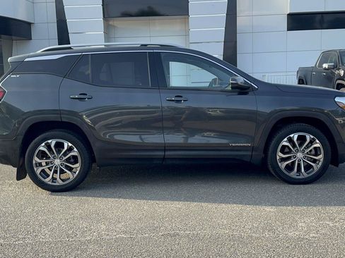 Used 2019 GMC Terrain SLT w/ Preferred Package AWD/4WD image 4
