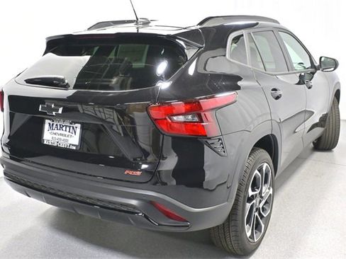 New 2026 Chevrolet Trax RS w/ Driver Confidence Package image 3