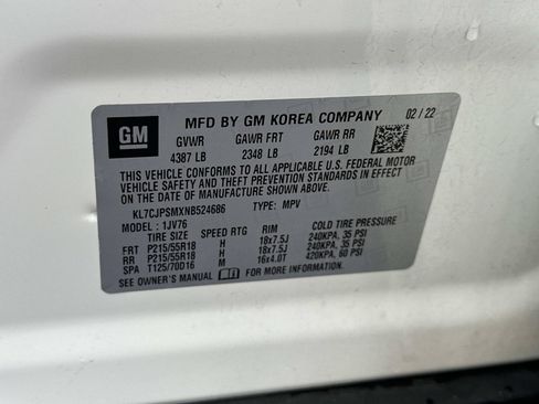 Certified 2022 Chevrolet Trax LT w/ Premium Seat Package AWD/4WD image 17