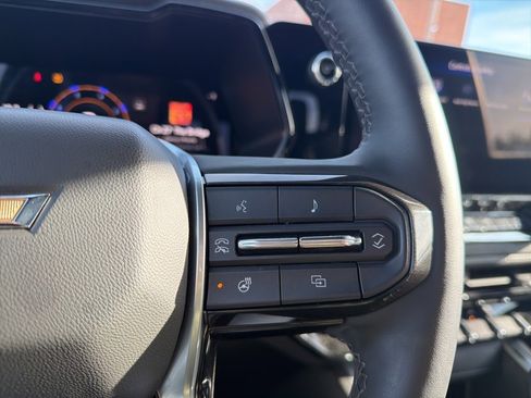 Used 2024 Chevrolet Colorado LT w/ LT Convenience Package III image 36