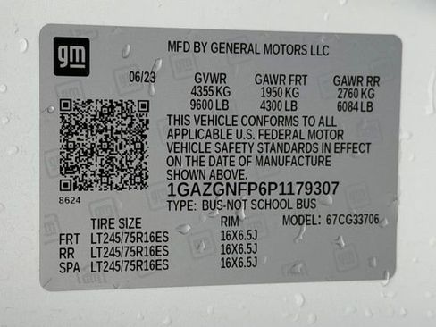 Used 2023 Chevrolet Express 3500 LS image 20