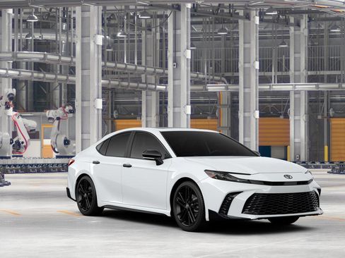 New 2026 Toyota Camry Hybrid AWD/4WD image 17
