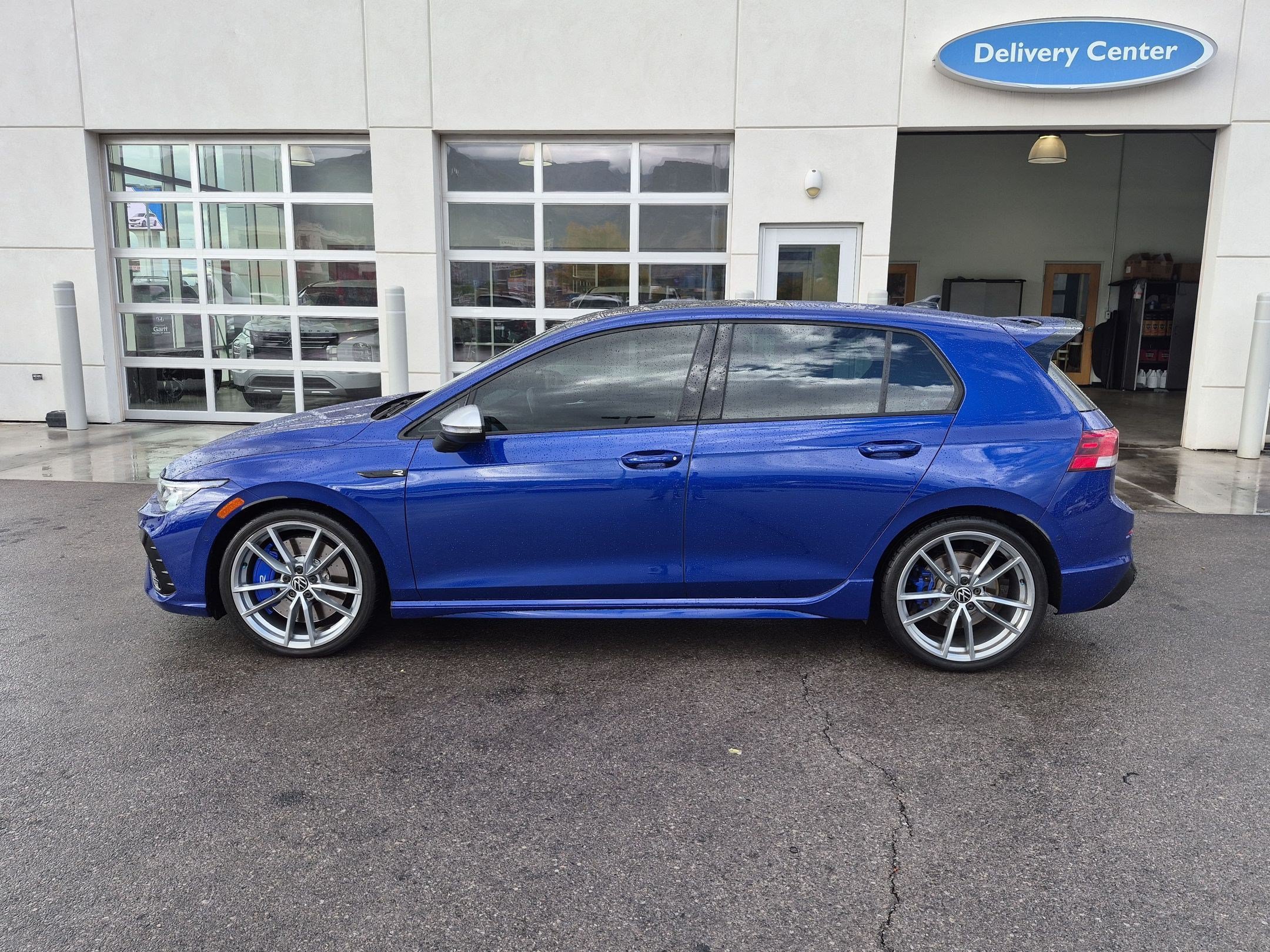 Used 2024 Volkswagen Golf R AWD/4WD image 10