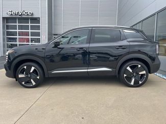 New 2025 Nissan Kicks SR video 2