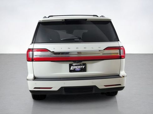 Used 2020 Lincoln Navigator Reserve w/ Equipment Group 208A Reserve AWD/4WD image 4