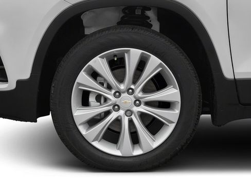 Used 2017 Chevrolet Trax Premier w/ Midnight Edition FWD image 11