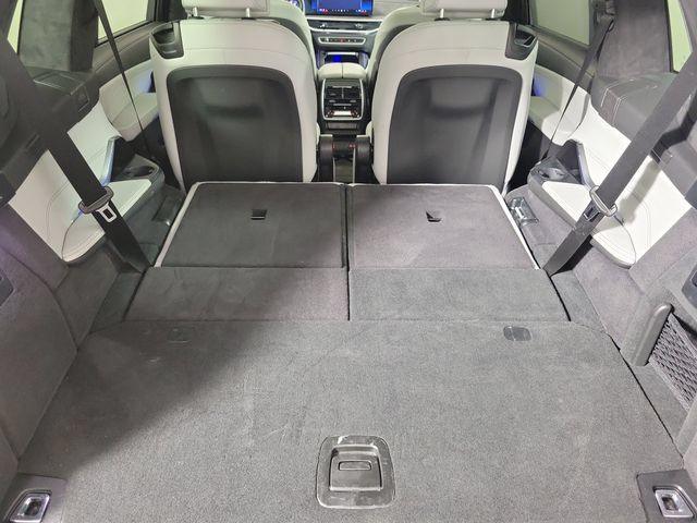 Used 2024 BMW X7 xDrive40i AWD/4WD image 7
