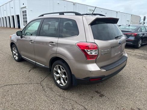 Used 2015 Subaru Forester 2.5i Touring AWD/4WD image 4
