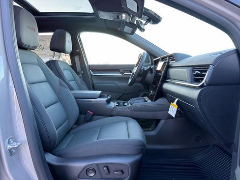 New 2026 GMC Terrain AT4 w/ Convenience Package III AWD/4WD image 33