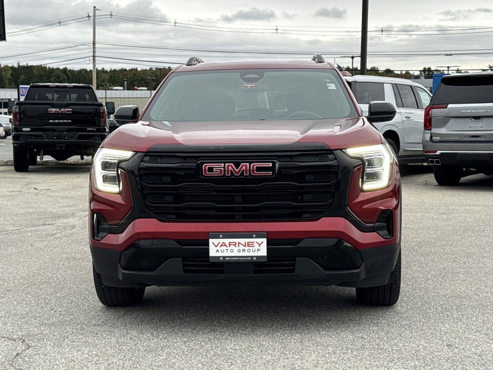 Used 2026 GMC Terrain Elevation w/ Elevation Premium Package AWD/4WD image 2