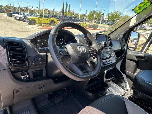 Used 2025 RAM ProMaster 3500 w/ Convenience Group FWD image 20