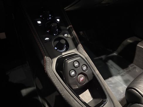 Used 2020 Lotus Evora image 18